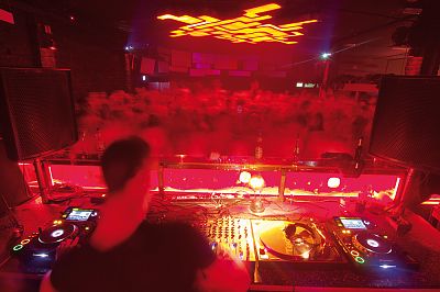 Playerweb Kino Willkommen Zu Hause Distillery 20 Jahre